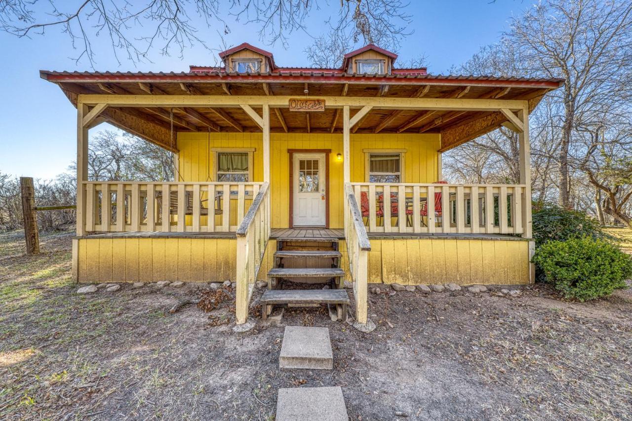 The Olive @ Mendelbaum Winery Guest Cabins Hotel Fredericksburg Buitenkant foto