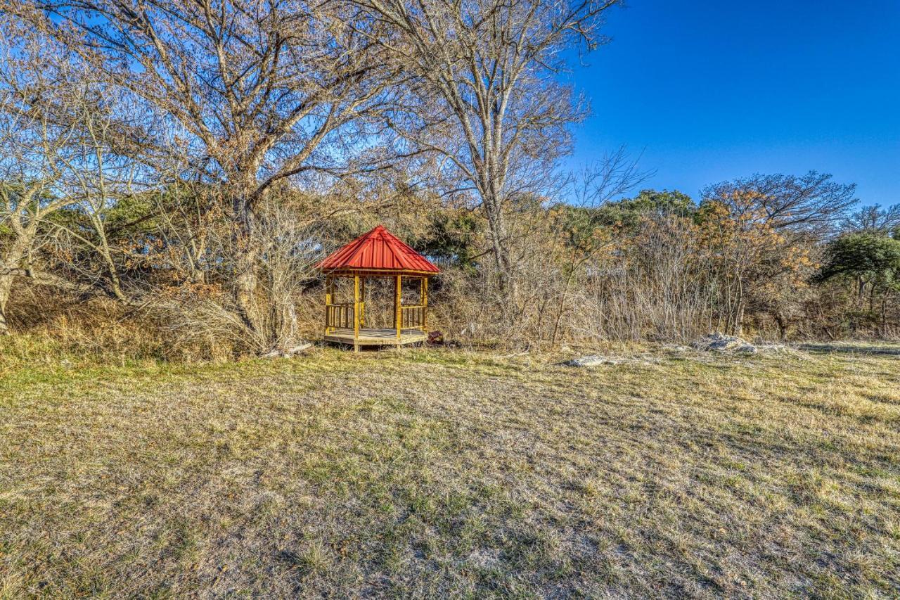 The Olive @ Mendelbaum Winery Guest Cabins Hotel Fredericksburg Buitenkant foto