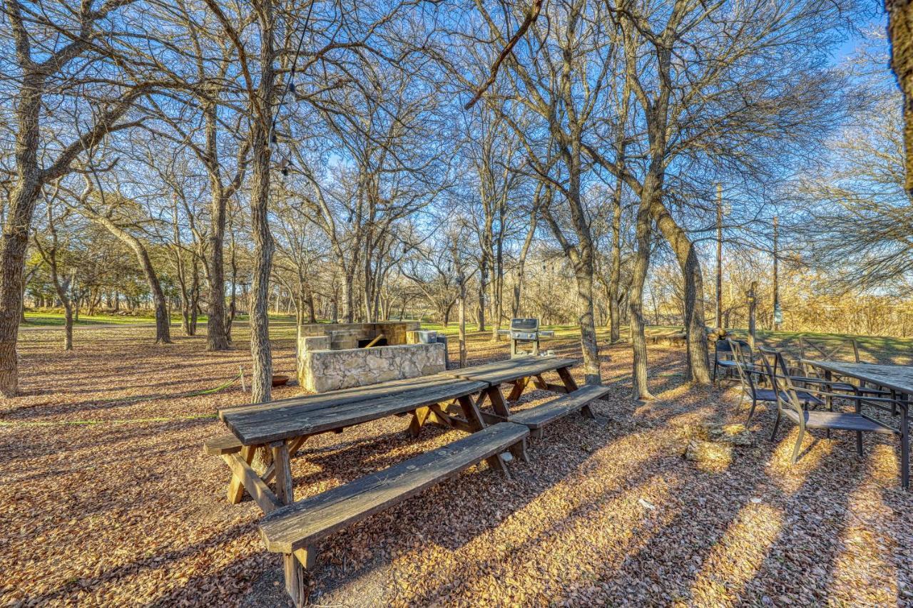 The Olive @ Mendelbaum Winery Guest Cabins Hotel Fredericksburg Buitenkant foto