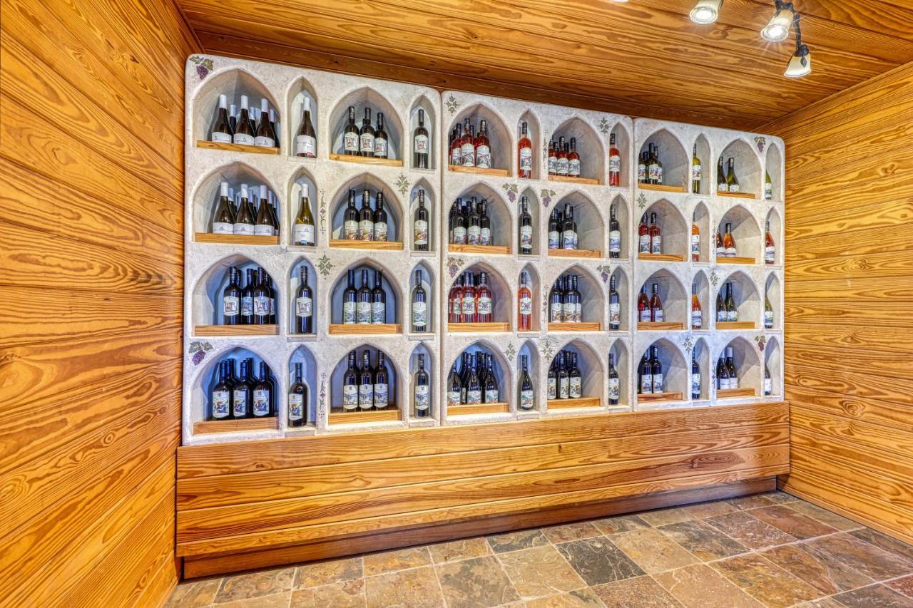 The Olive @ Mendelbaum Winery Guest Cabins Hotel Fredericksburg Buitenkant foto