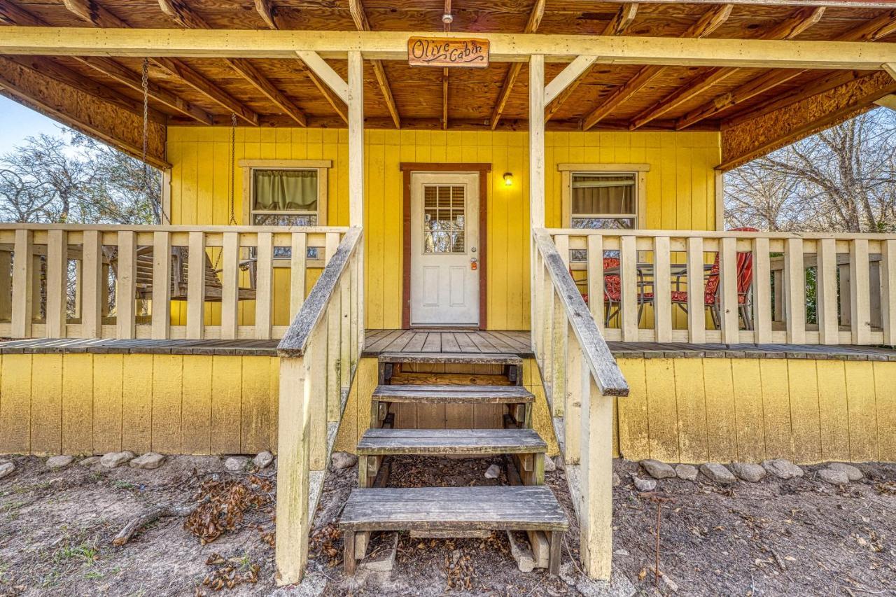The Olive @ Mendelbaum Winery Guest Cabins Hotel Fredericksburg Buitenkant foto