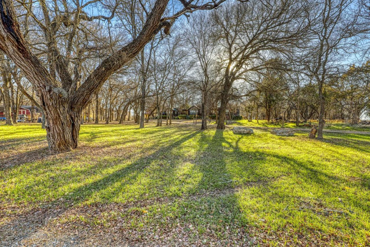 The Olive @ Mendelbaum Winery Guest Cabins Hotel Fredericksburg Buitenkant foto