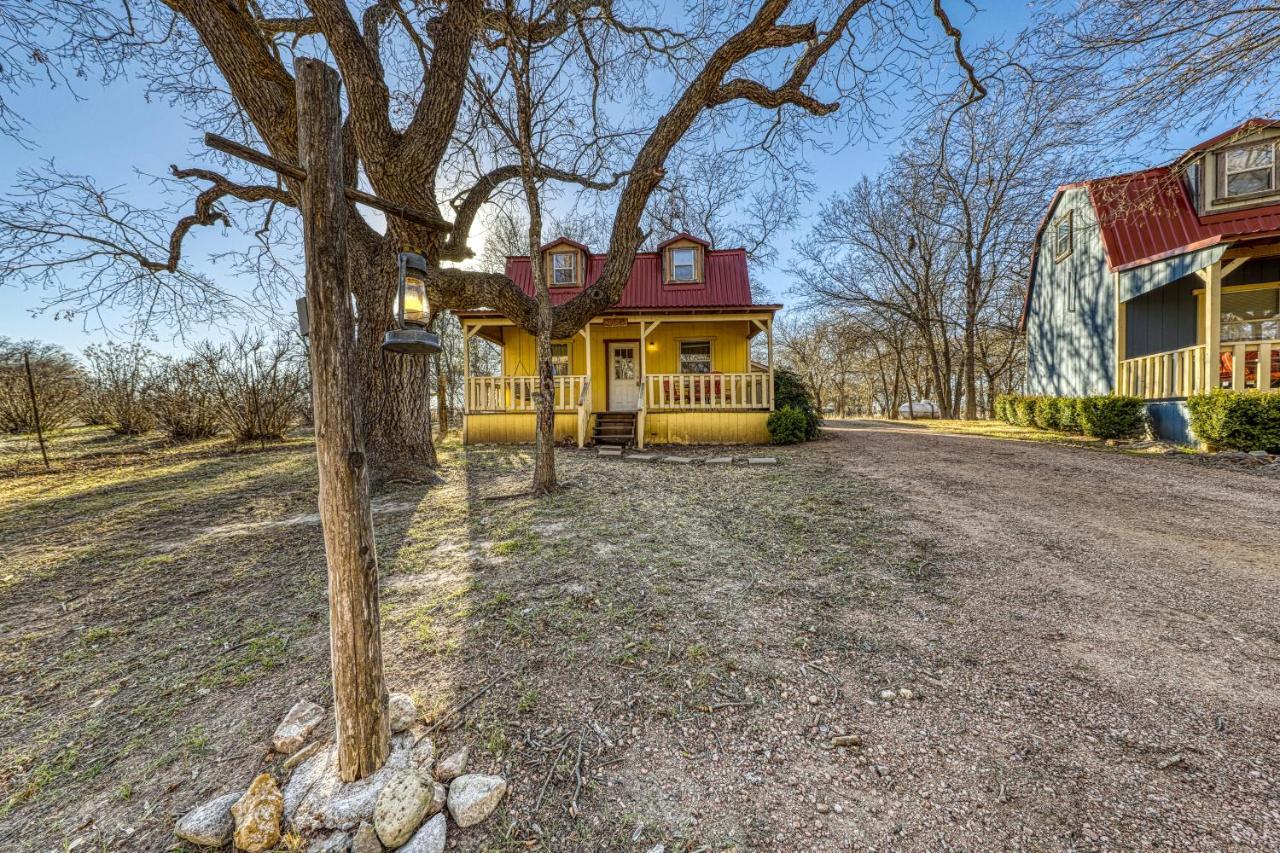 The Olive @ Mendelbaum Winery Guest Cabins Hotel Fredericksburg Buitenkant foto
